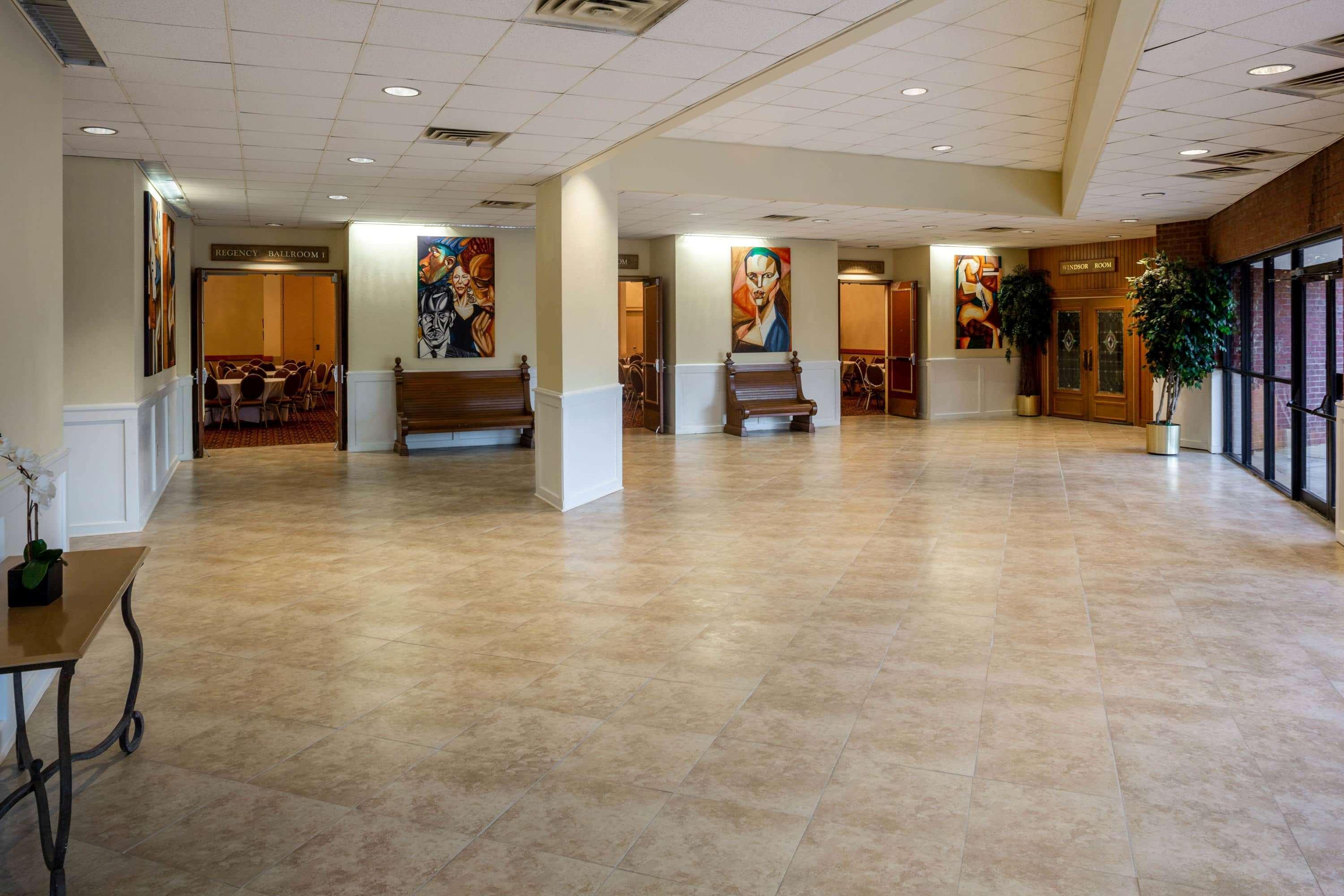Days Inn & Suites By Wyndham Tallahassee Conf Center I-10 Exterior photo