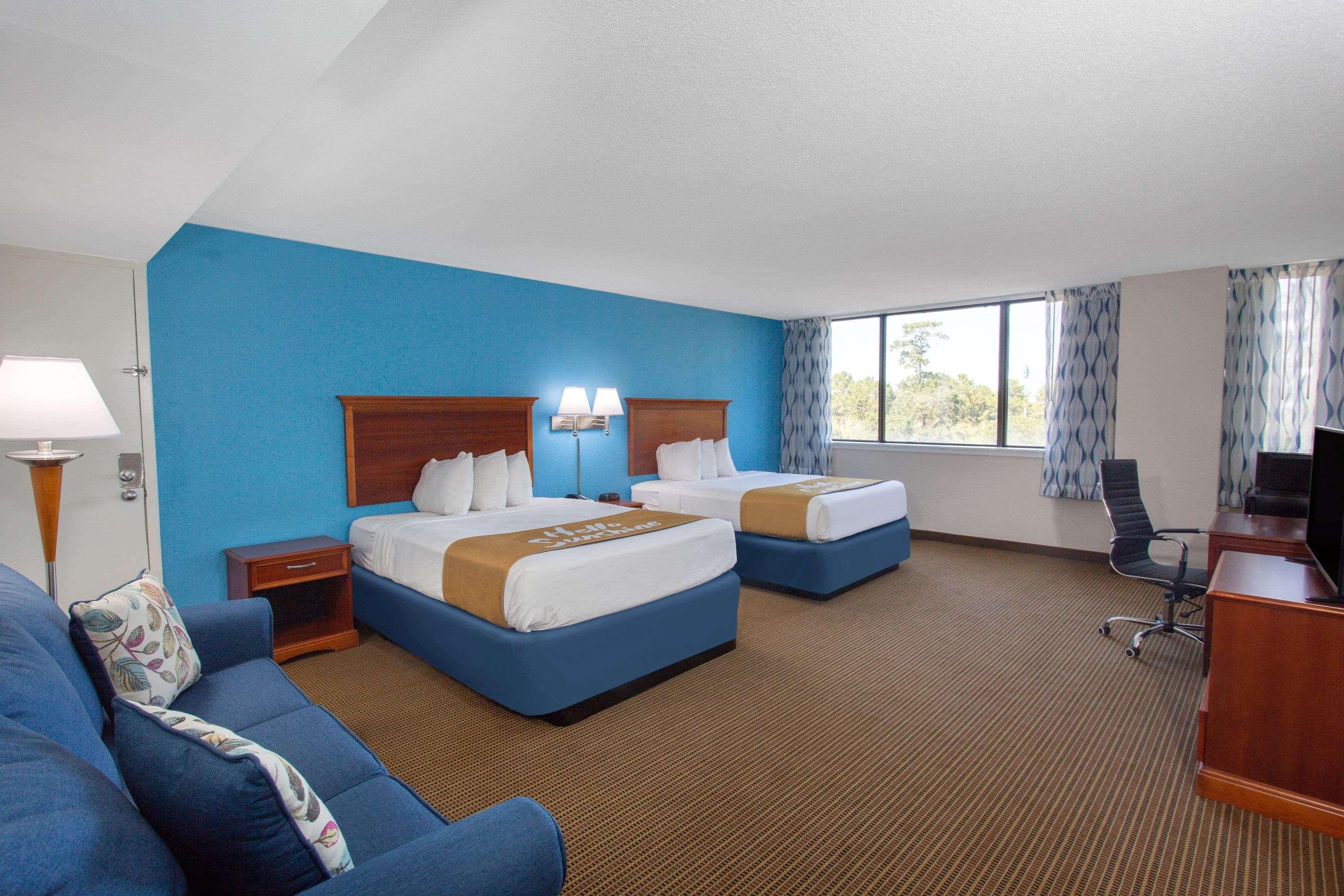 Days Inn & Suites By Wyndham Tallahassee Conf Center I-10 Exterior photo